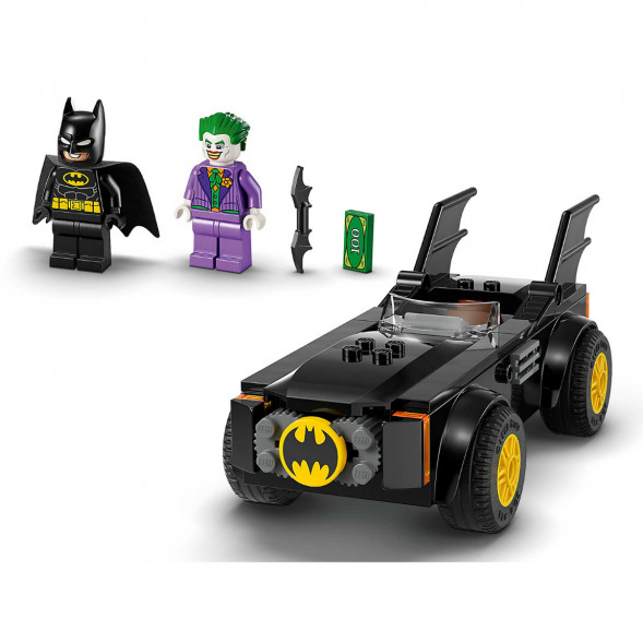 Конструктор LEGO Super Heroes 76264 Погоня на Бэтмобиле: Бэтмен против Джокера во Владивостоке