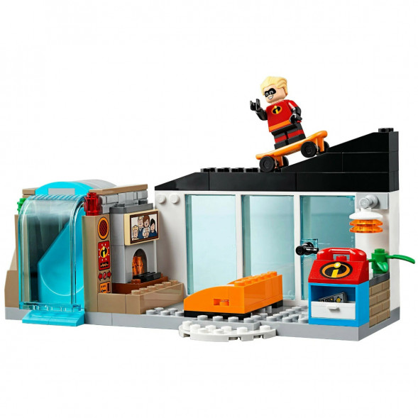 Конструктор LEGO Juniors 10761 Большой побег из дома во Владивостоке