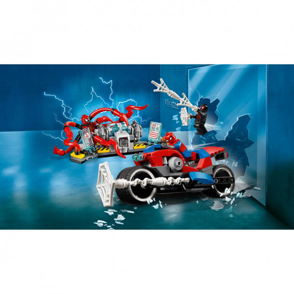 Конструктор LEGO Super Heroes 76113 Спасательная операция на мотоциклах во Владивостоке