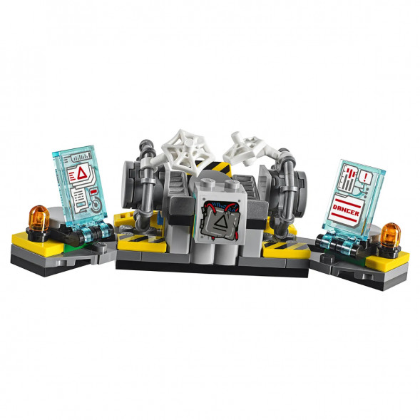 Конструктор LEGO Super Heroes 76113 Спасательная операция на мотоциклах во Владивостоке