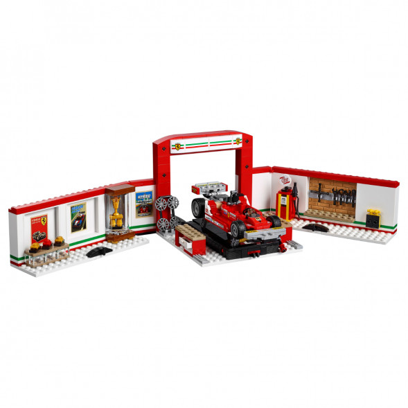 Конструктор LEGO Speed Champions 75889 Гараж Ferrari во Владивостоке