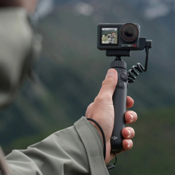 Многофункциональная зарядная ручка DJI Osmo Action во Владивостоке